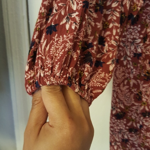 Pretty blouse - Picture 4 of 6